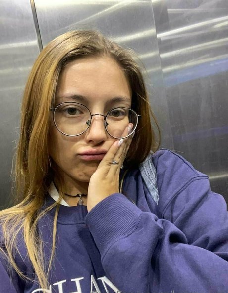 leamoore model xxx gallery