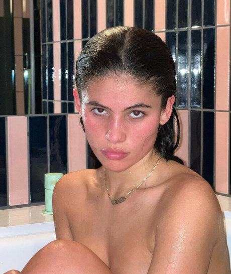 Isabella Carr art pornstar pics