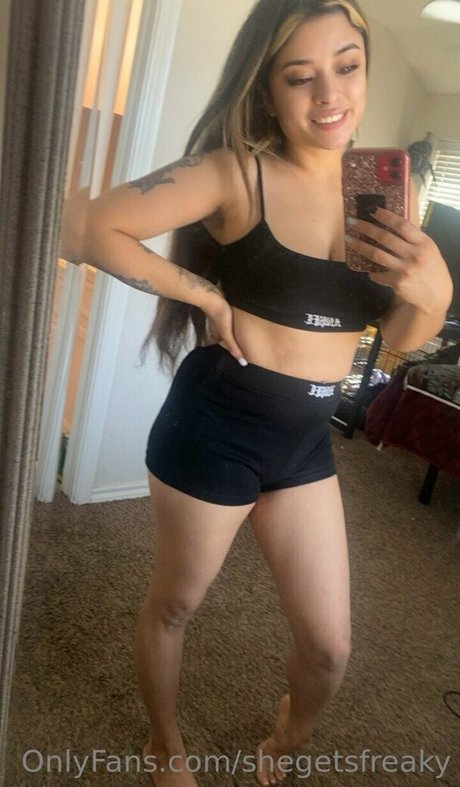 shegetsfreaky nice actress photo