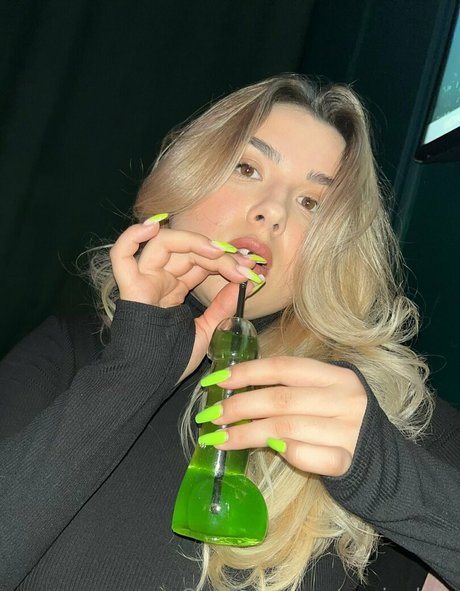 cuteanniexx hd pornstar galleries