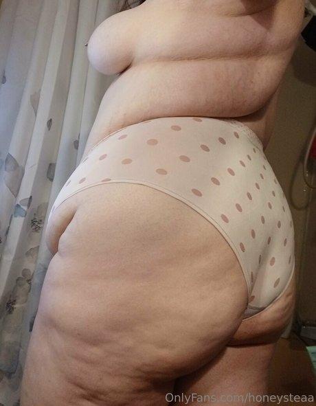 honeysteaa nudes pornstar image