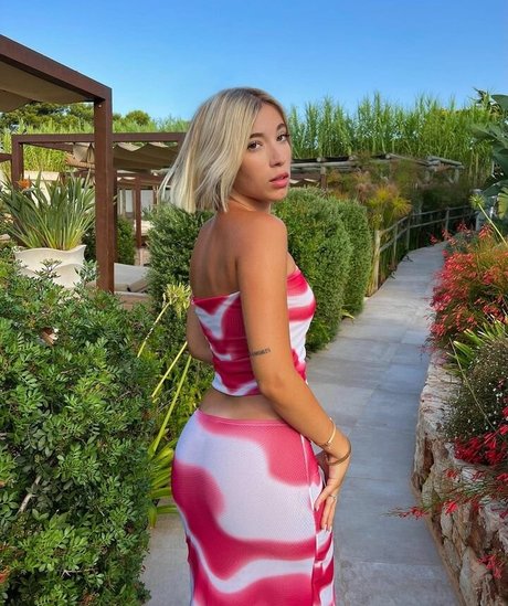 rebecastones pretty pornstar photos