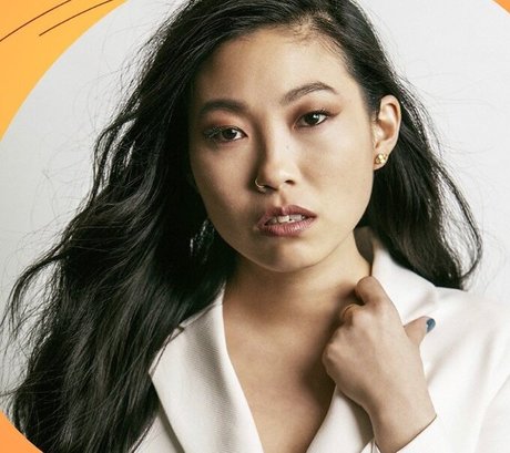 Awkwafina sexy star picture