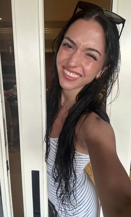 builtbybells top actress pics