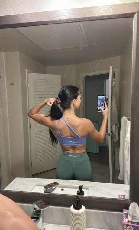 builtbybells art model img