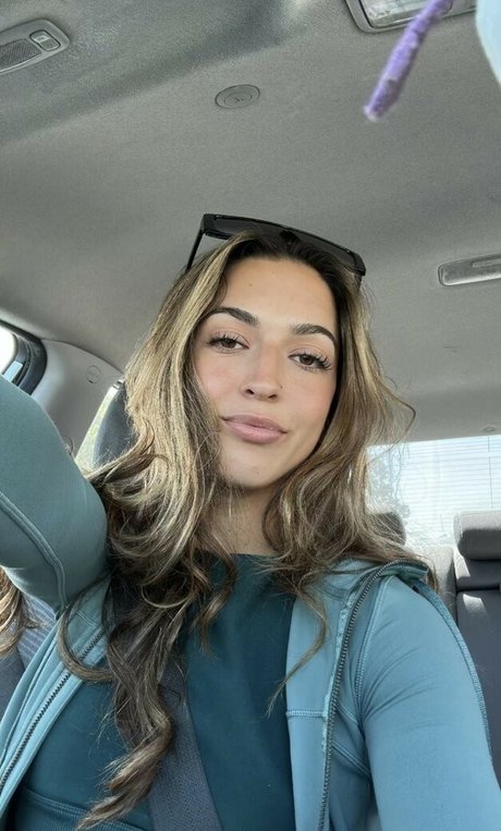 builtbybells model pornographic pictures