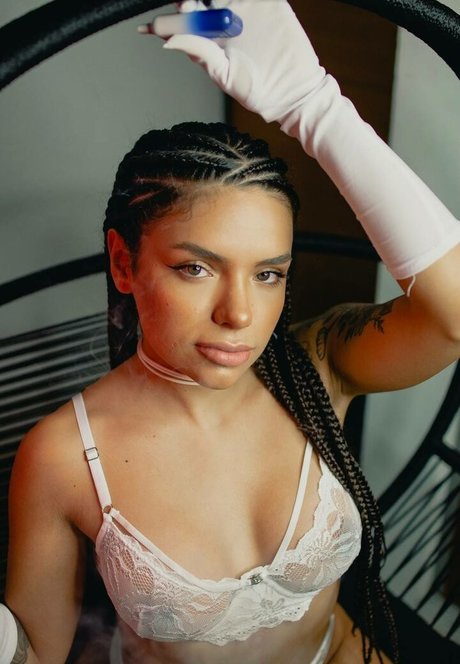 amitsharabi nude actress photo