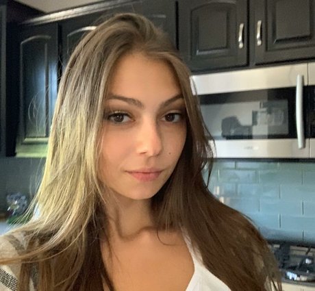 Elena Lukin perfect star img