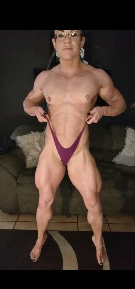 Anjie model top image