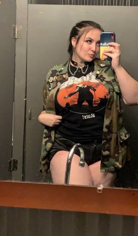 PupgirlVeronika star beautiful pic