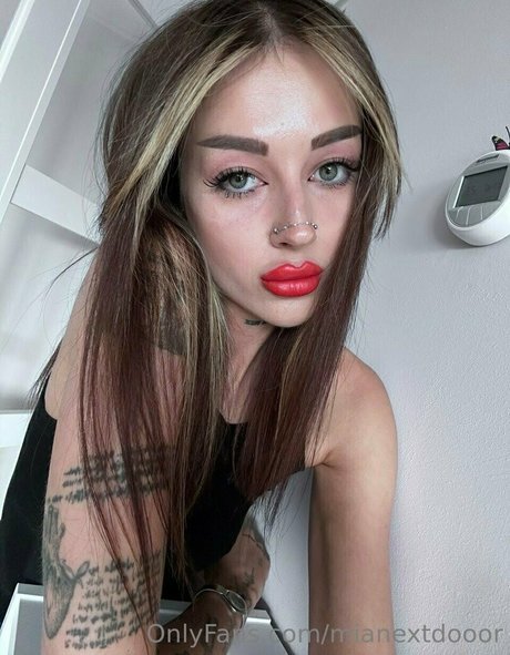 mianextdooor nice pornstar pics