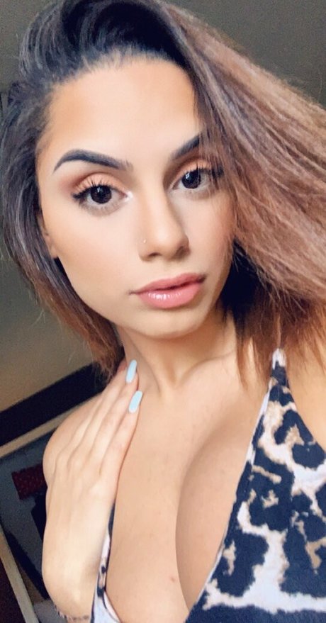 Desire Negro beautiful star pic