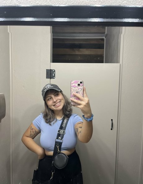 steph free actress img