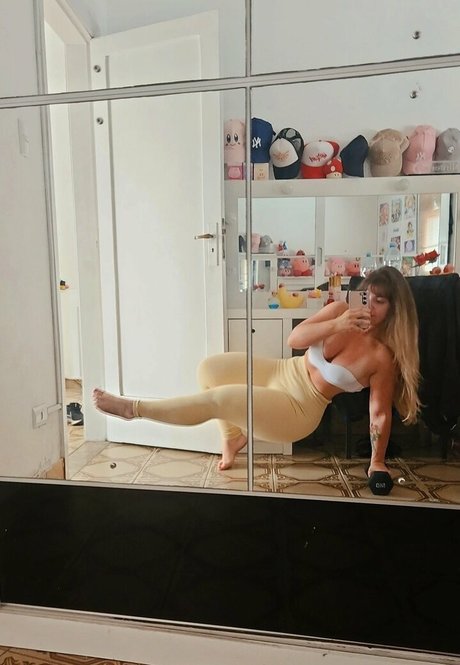 chubby babe onlyfans porno picture