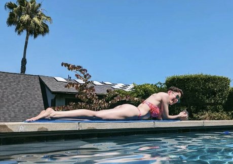 Tybee Diskin nice pornstar photos