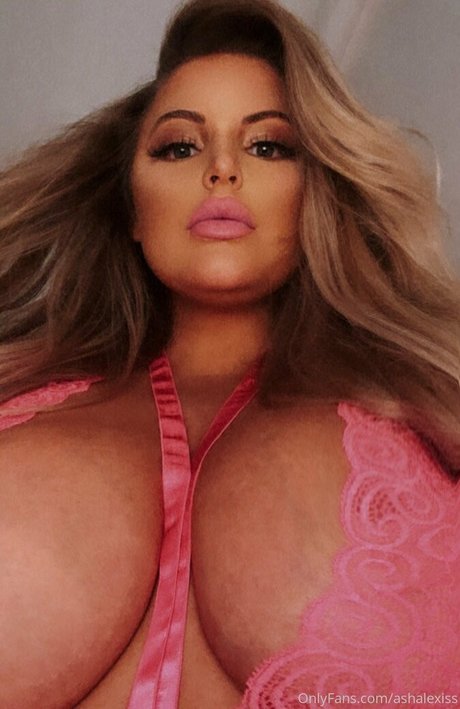 ashalexiss high quality model image