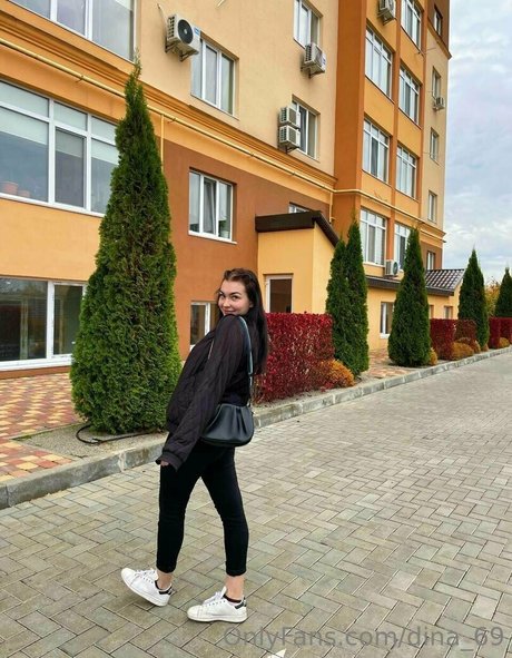 blonde wife onlyfans sexy pictures