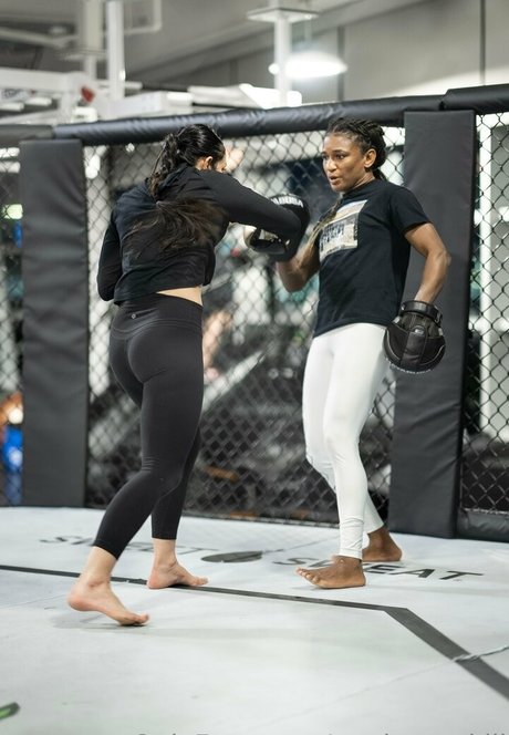 angieoverkill adult star gallery