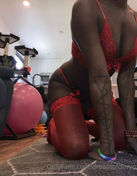 dreamofdevyn pornstar perfect image