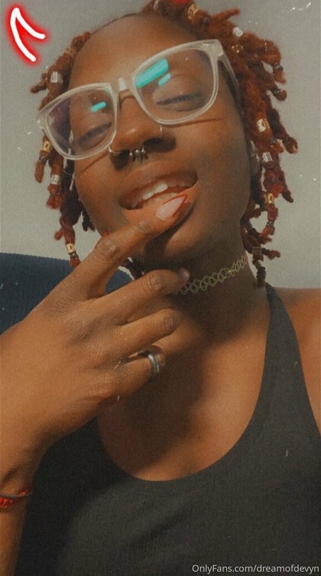 dreamofdevyn porn star galleries