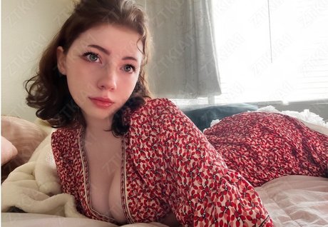 Darlings spam pornographic star pics