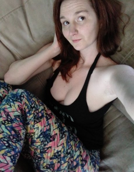 deedeelynn model art pics