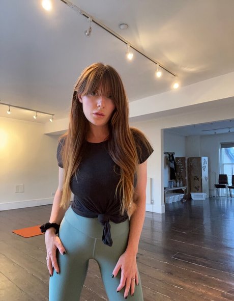 blonde onlyfans pornographic pictures