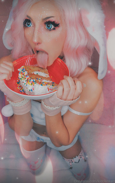 REQ Kiddenkatt beautiful pornstar img