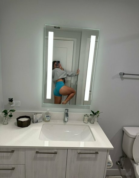 hairy redhead onlyfans top image