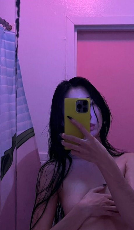 Bread Face pornstar naked picture