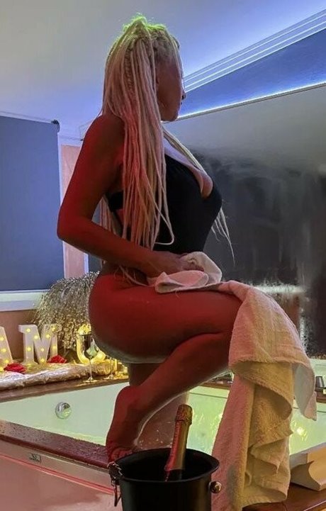 Loredana Modugno top actress pictures