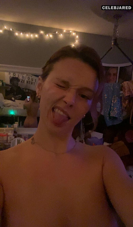 Savannah Colver model nude gallery