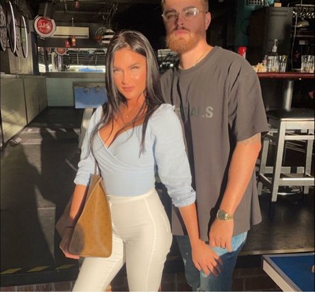 Kayla Giarrusso naked model photos