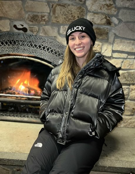 Theangelyoungs perfect actress image