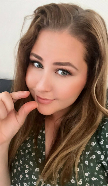 teacher milf onlyfans free sex photo