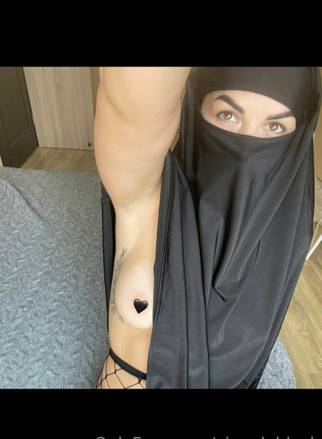 vipgalablack model erotic archive