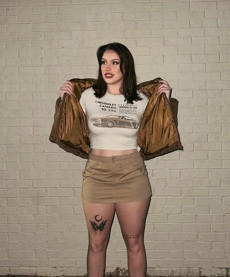 Madiidrew star nude photo