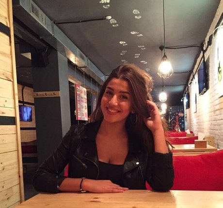 Valeriia Simavonian adult star picture