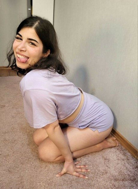 Zyliara erotic star img