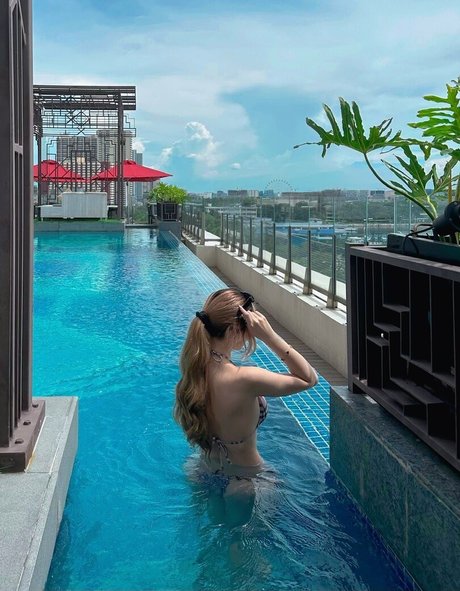 JuliaMajch erotic star photos