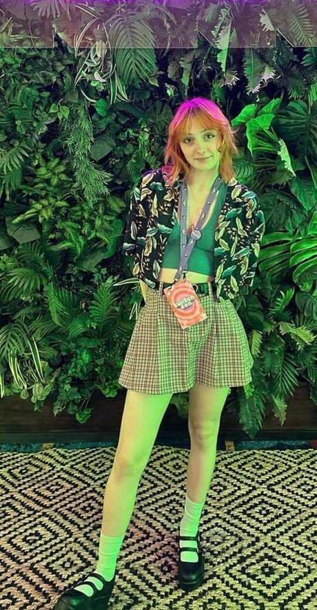 Soupforeloise pornstar adult archive