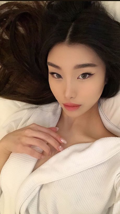 Mari Bambei_ best model pictures