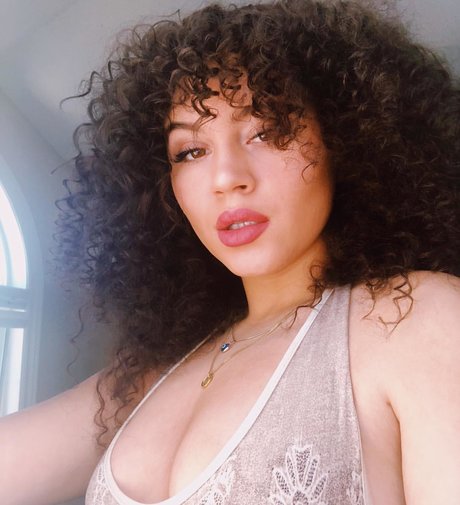 hotwife onlyfans exclusive images