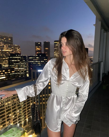 cute blowjob onlyfans free nude picture