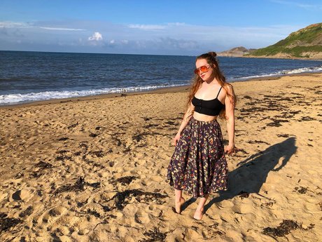 hairy legs onlyfans beautiful porn img