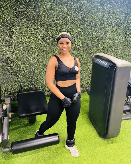 Sharon Gambu pornstar exclusive picture