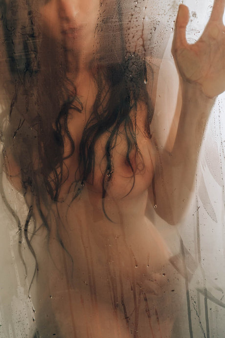 Erika Atomika_ model naked galleries