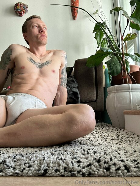 Scottimber model free pics