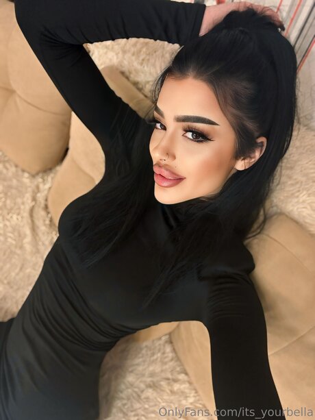 Bellasohot model art photo