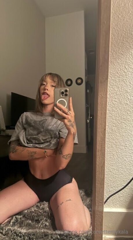 asian sister onlyfans beautiful naked picture